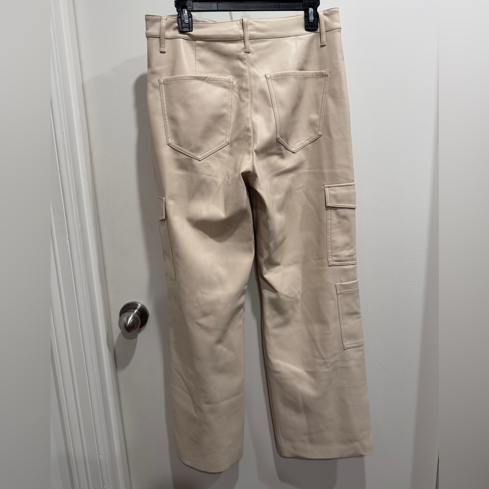Express Cream Wide Leg Pants. Hardly Used - Picture 6 of 6